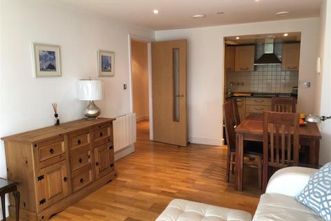 2 bedroom apartment to rent, Mast Quay, London, SE18