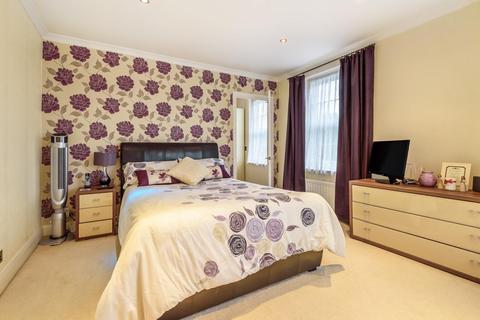 244a Grand Drive, Raynes Park, London, SW20 9NE