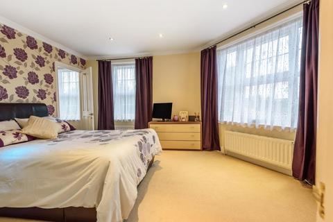 244a Grand Drive, Raynes Park, London, SW20 9NE