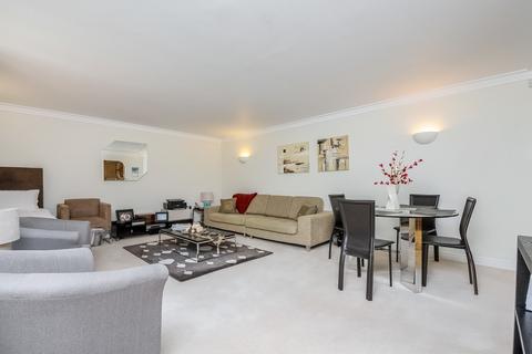 Flat 7, Cavendish Court Cavendish Road, Weybridge, KT13 0JN