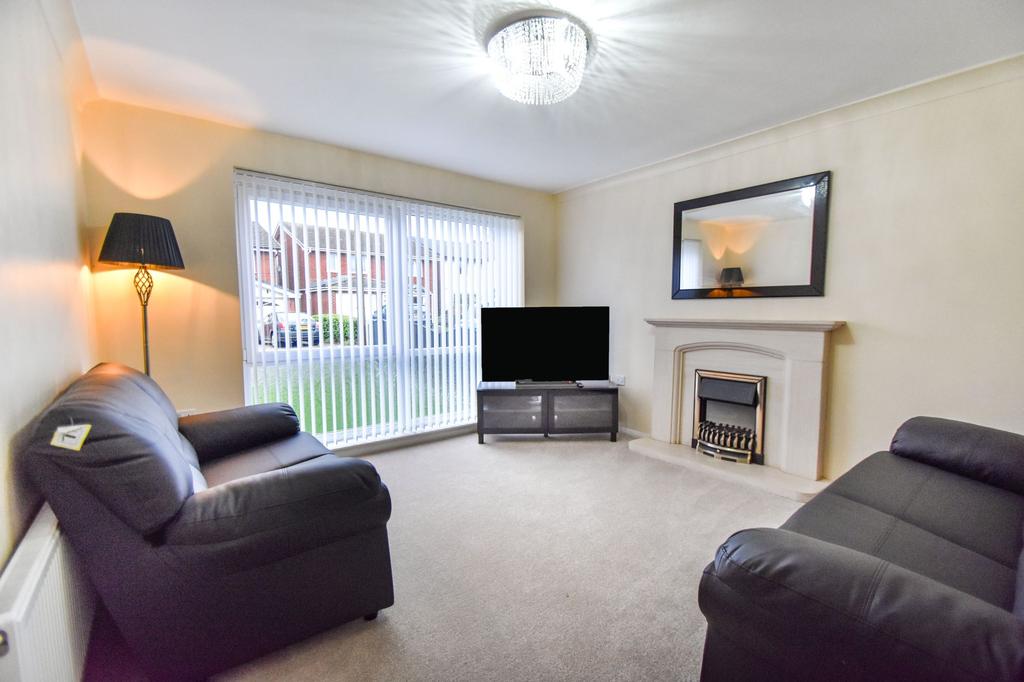 Alnwick Drive, Bury, BL9 3 bed semidetached house £255,000