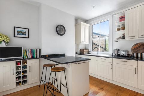 Upper Flat At, 8 Prairie Street, London, SW8 3PU