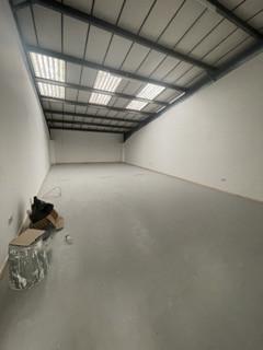 Warehouse to rent, Bradstone Road, Manchester, M8