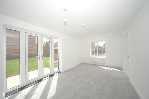 15 Barnfield Avenue, Luton, LU2 7AS
