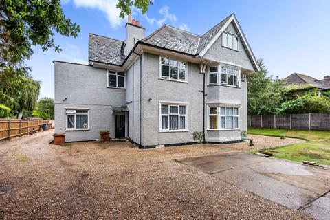 1 bedroom apartment for sale - Brackendale Close, Camberley, Surrey, GU15