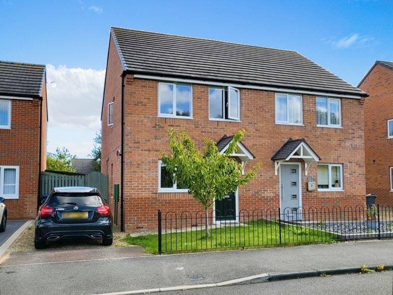 Oak Street, Jarrow, Tyne and Wear, NE32 5JY 3 bed semidetached house