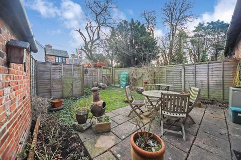 2 bedroom cottage for sale - Stable Yard, Mentmore