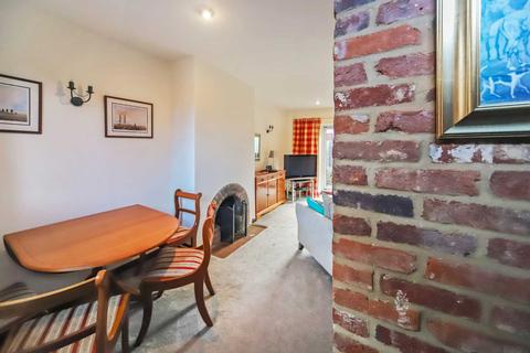 2 bedroom cottage for sale - Stable Yard, Mentmore