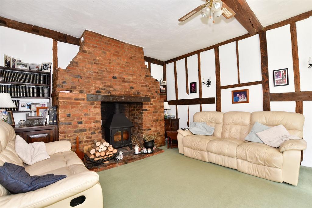 Salts Lane, Loose, Maidstone, Kent 4 bed detached house for sale £750,000