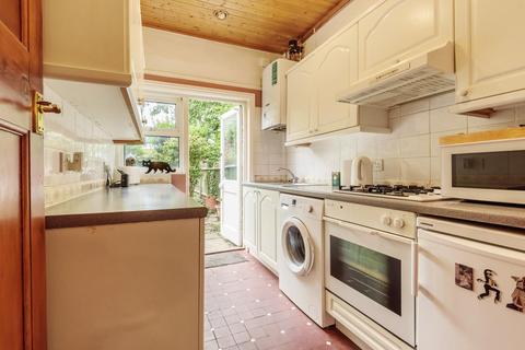 6 Bathurst Avenue, London, SW19 3AE