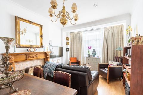 4 bedroom terraced house for sale - Middle Way, Norbury, London, SW16
