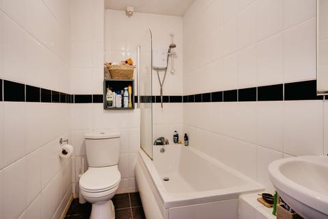 4 Asplins Close, Over, Cambridge, CB24 5QA
