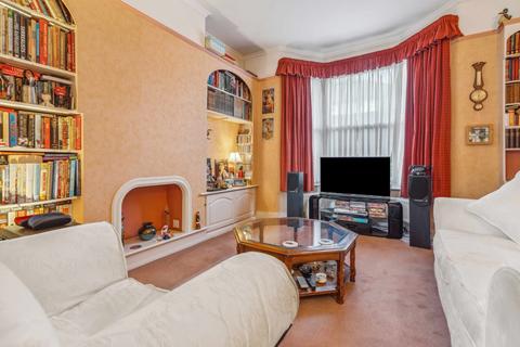 36 Brook Road South, Brentford, TW8 0NN