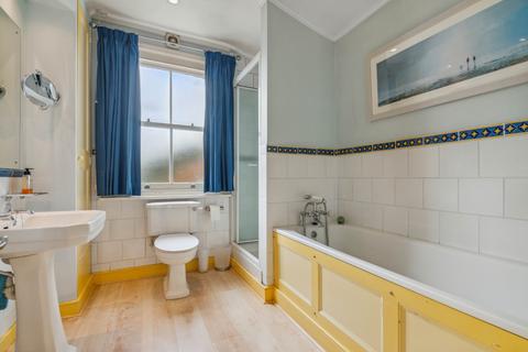 36 Brook Road South, Brentford, TW8 0NN