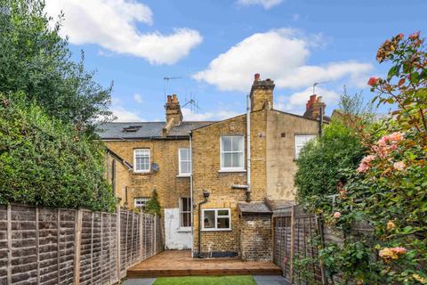 36 Brook Road South, Brentford, TW8 0NN