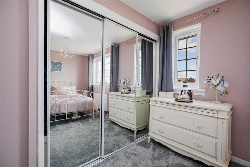 Bedroom One (3)