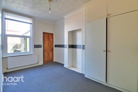 3 bedroom semi-detached house for sale, St Osyth Road, Clacton-On-Sea