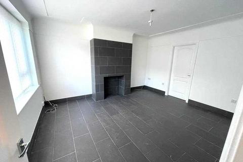 3 bedroom terraced house to rent, Woolfall Close, Liverpool