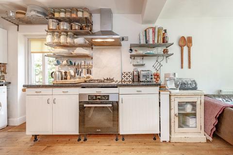 Flat A, 28 Jersey Road, London, E11 4BL