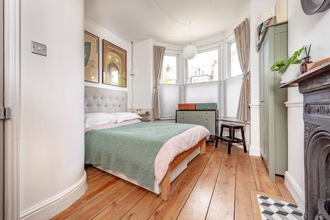 Flat A, 28 Jersey Road, London, E11 4BL