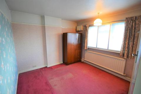 46 West Road, Feltham, TW14 8JE