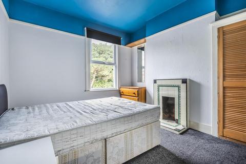 72 Howson Road, London, SE4 2AU