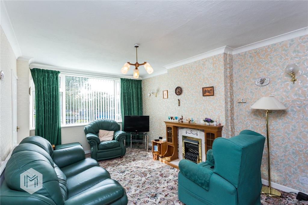 Chale Green, Harwood, Bolton, BL2 3 bed bungalow £300,000