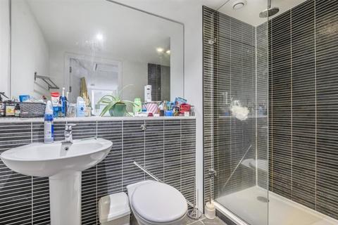 205, Greenhouse Beeston Road, Leeds, LS11 6AD