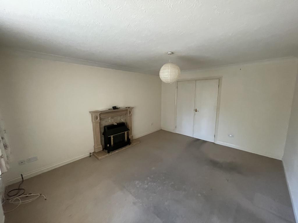 Long Barton, Kingsteignton 3 bed detached house £1,200 pcm (£277 pw)