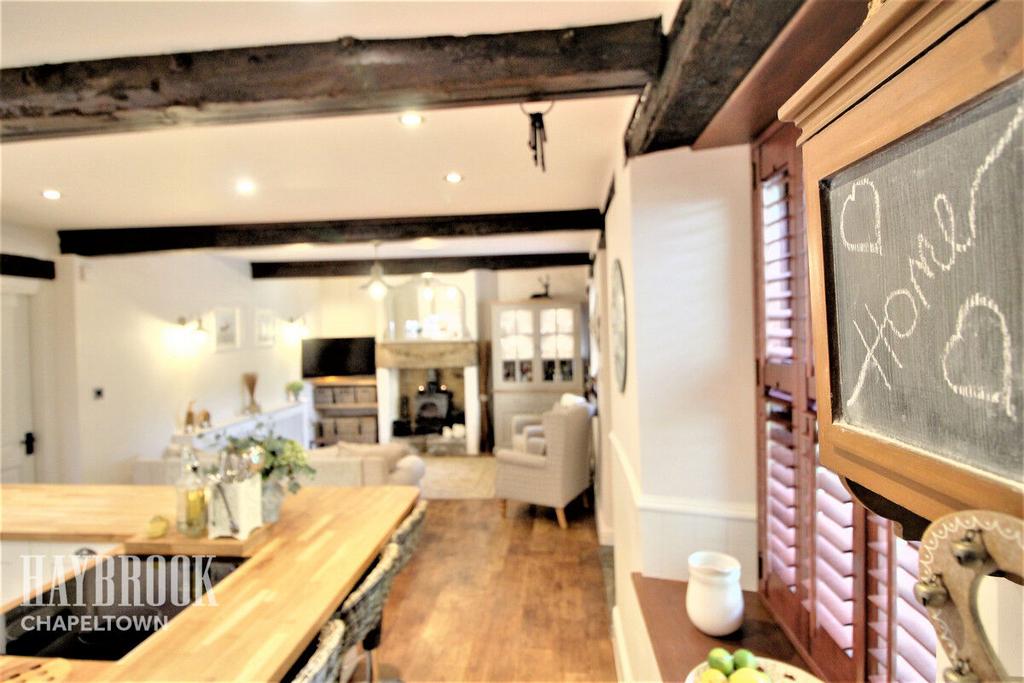 Housley Lane, Chapeltown 3 bed detached house for sale £720,000