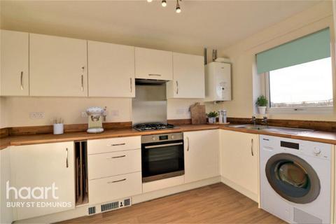 3 bedroom end of terrace house for sale, 17 Red Oak Drive, Stowupland, Stowmarket