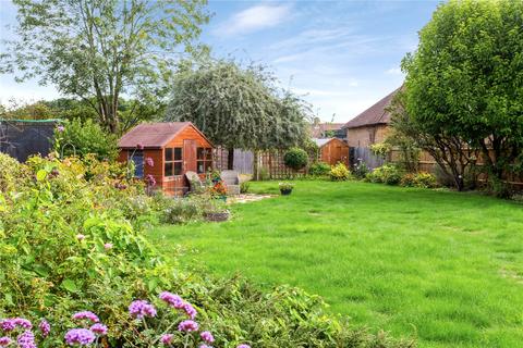 2 bedroom bungalow for sale - Oak Tree Close, Jacob's Well, Guildford, Surrey, GU4