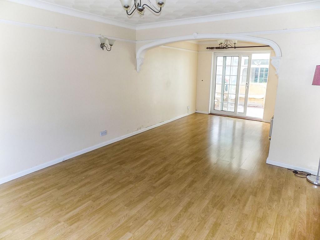 Fox Hollows, Brackla, Bridgend... 3 bed detached house £245,000