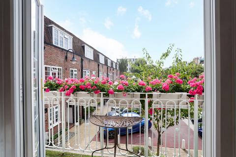 3 bedroom townhouse for sale - Browning Close, London, W9