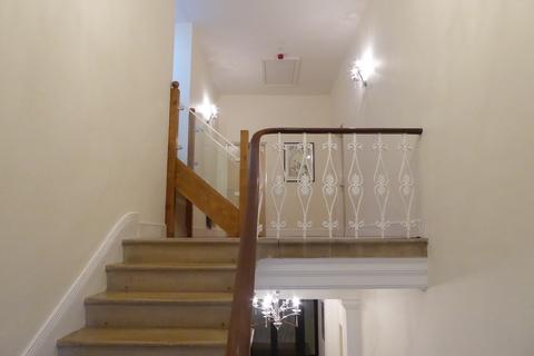 2 bedroom apartment to rent, Beechfield House