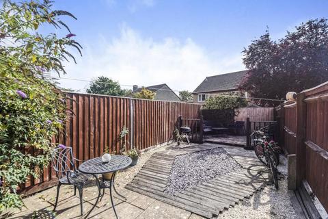 2 bedroom semi-detached house to rent, Thorney Leys,  Witney,  OX28