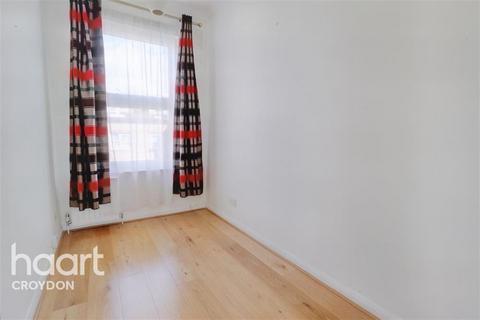 2 bedroom flat to rent, St James Park, CR0