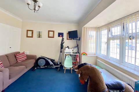 43 Howard Road, Seer Green, Beaconsfield, HP9 2XT