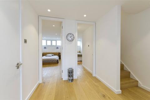2 Trinity Mews, London, W10 6JH