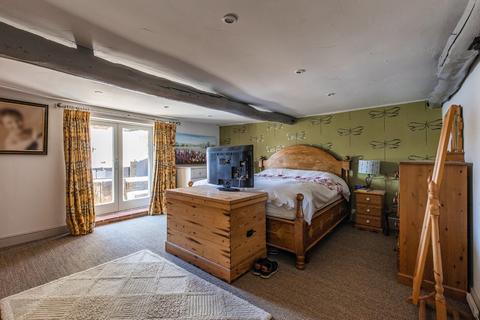 4 bedroom barn conversion for sale - Castle Rising