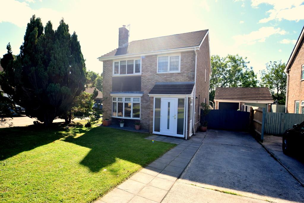 Priory Oak, Brackla, Bridgend, Bridgend County Borough, CF31 2HY 4 bed
