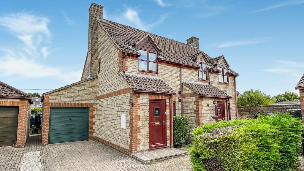 The Orchard, Upton Scudamore 2 bed semidetached house £950 pcm (£219 pw)