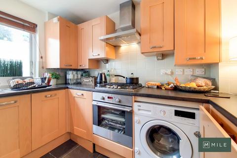 2 bedroom mews to rent, Shirland Mews, Maida Vale W9