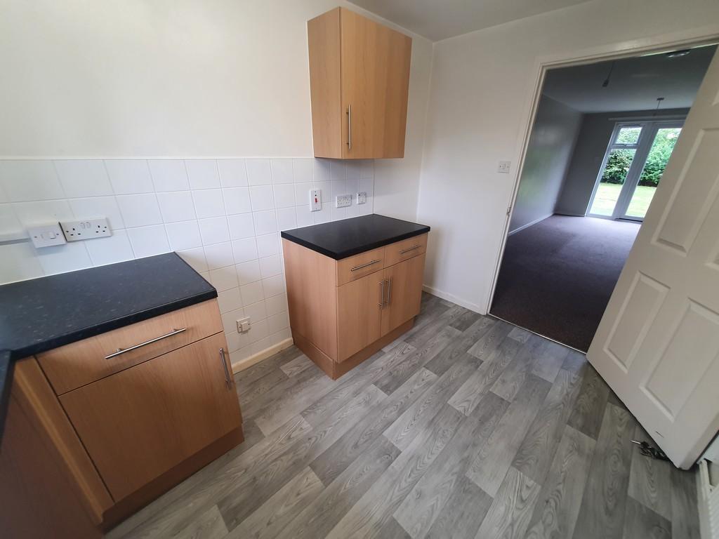 Dalebrook Drive, Donnington, Telford 1 bed apartment £595 pcm (£137 pw)