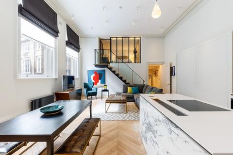 undefined, Rose Street, Covent Garden WC2