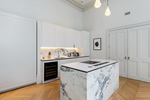 undefined, Rose Street, Covent Garden WC2