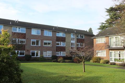 2 bedroom apartment for sale - Station Approach, Tadworth