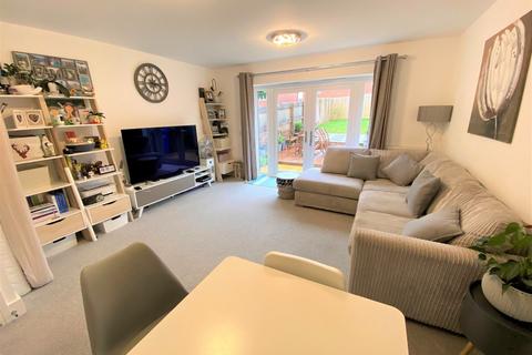2 Sampson Avenue, Bramshall, Uttoxeter, ST14 5FG