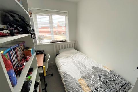 2 Sampson Avenue, Bramshall, Uttoxeter, ST14 5FG