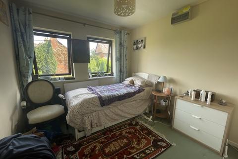 1 bedroom flat for sale - Marlborough Court, Hungerford